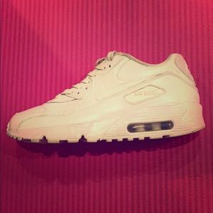 NIKE AIR MAX SHOES
